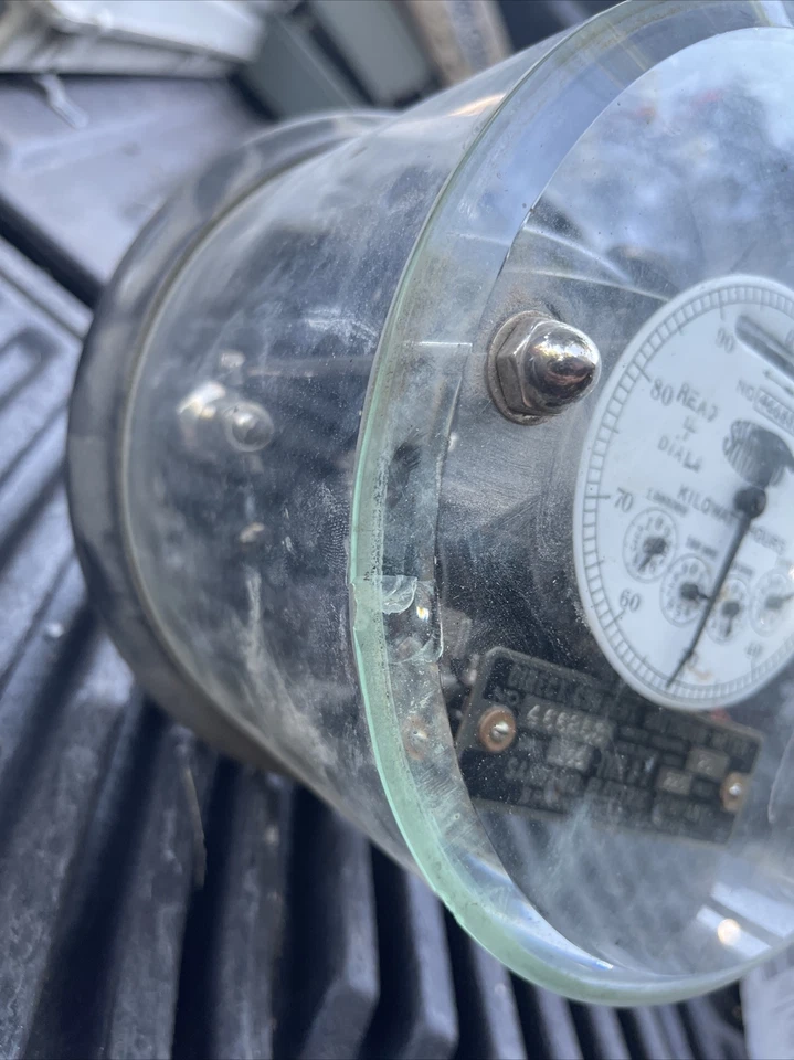 SANGAMO WATTHOUR METER D 5 Chips on Glass On Corner As Pictured - Image 2 of 4