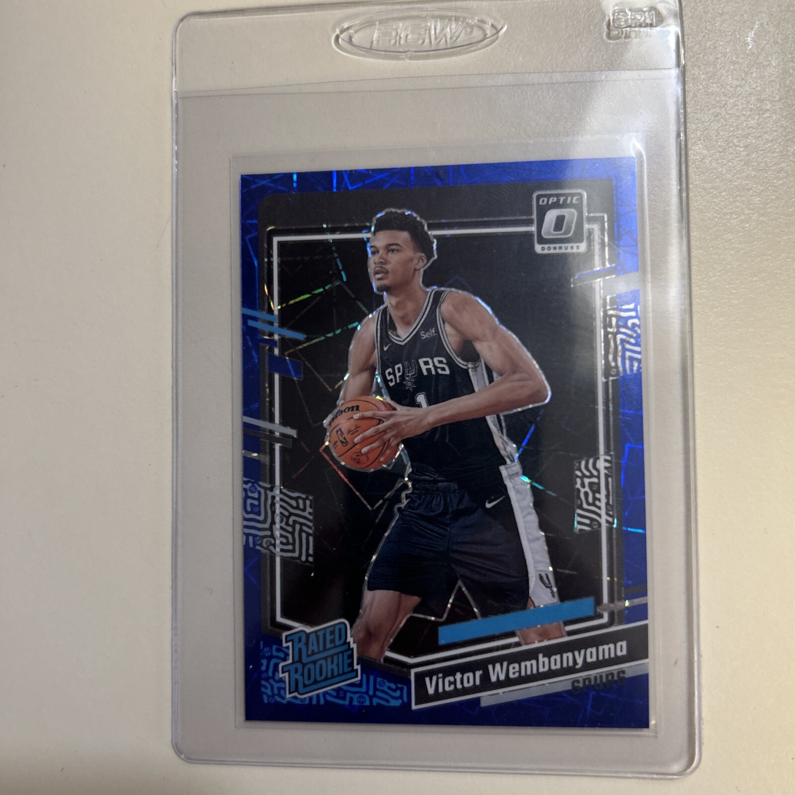 2023-24 Donruss Optic Blue Velocity Prizm Victor Wembanyama RC #225