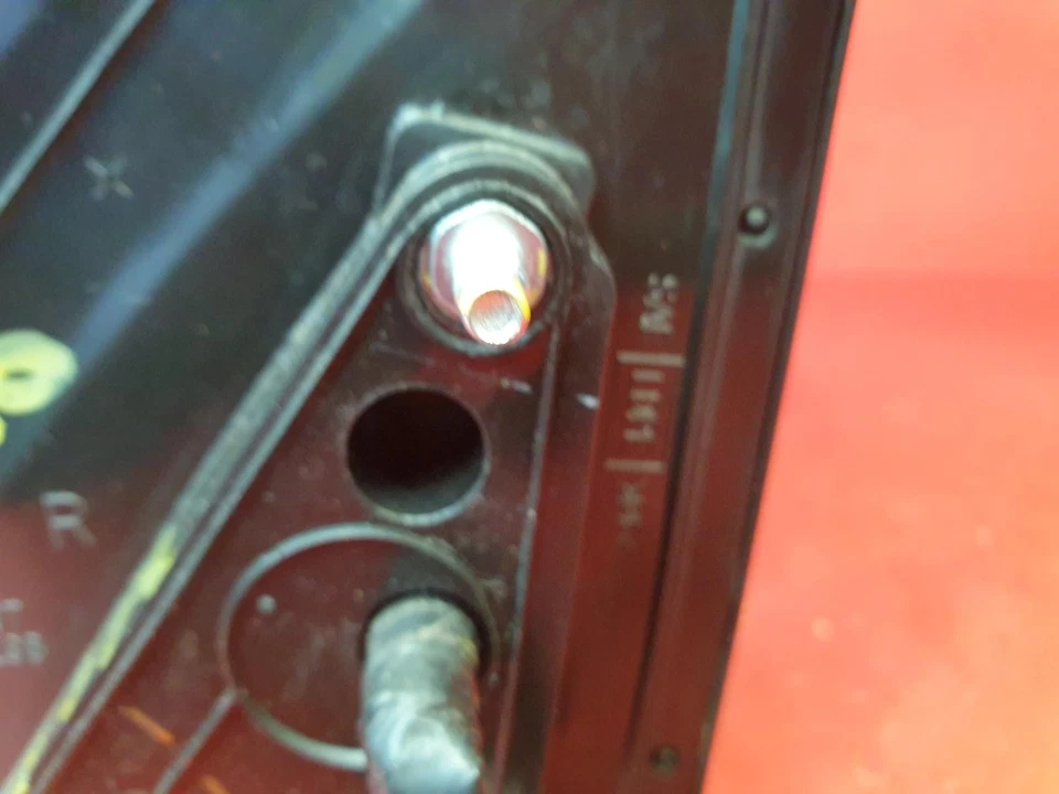 ESPEJO RETROVISOR PUERTA MITSUBISHI L200 LADO CONDUCTOR OFFSIDE ALA DERECHA 2014 Foto 4 de 4