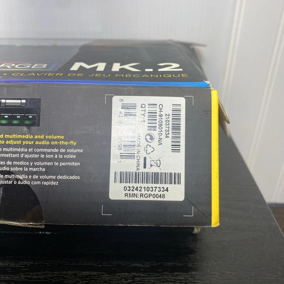 Corsair K70 RGB MK.2 Mechanical Gaming Keyboard Cherry MX Blue Tactile & Clicky - Image 3 of 4