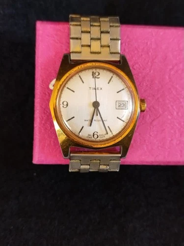 Timex Vintage Mechanical Wind-Up Men's Wristwatch Gold  Tone, Date, Running