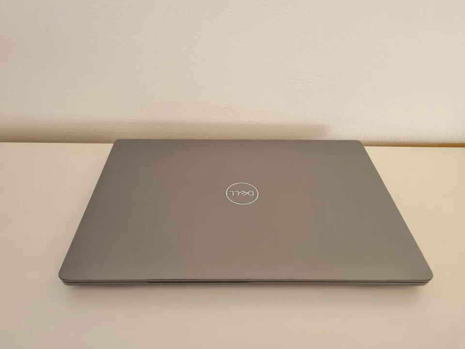 Dell Latitude 5511 - Windows 11, i7 10850H, 64GB RAM DDR4, 512GB nvMe/SSD