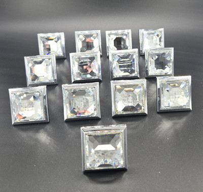 Atlas Homewares Legacy Chrystal Square Cabinet Knobs Polished Chrome Set Of 13