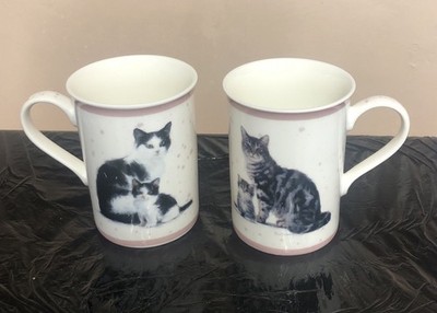 2 MACNEIL STUDIO KATZE UND KÄTZCHEN FEINPORZELLAN TASSEN 2015