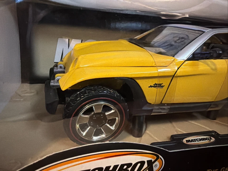 Matchbox Collectibles Motor Trend 1/18 Jeep Jeepster Yellow MIB New - Image 2 of 4