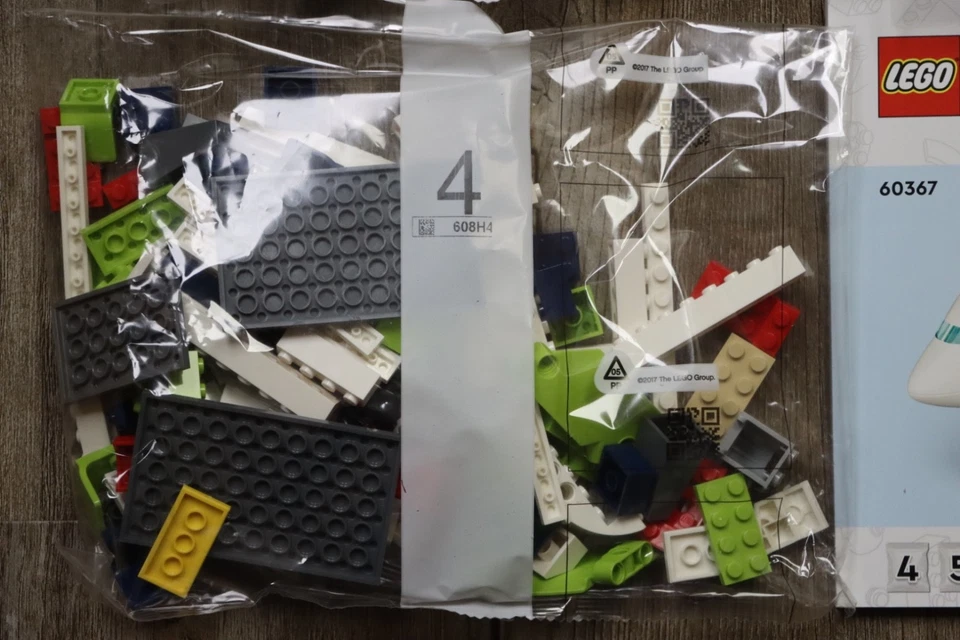 LEGO® City 60367 Passenger Airplane Only! NEW Jet Airliner Passenger Plane White - Image 3 of 4