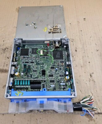 twin アンダーボード 1994 Nissan 300zx Z32 A/T 3.0 ECU Engine Computer Control Module
