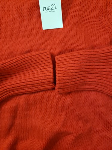 Jr Womens CROPPED Red CHRISTMAS SWEATER Rue 21 New with Tags SIZE XS - Picture 3 of 9