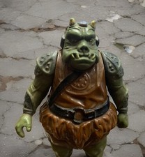 STAR WARS 1983 Kenner Vintage gamorrean guard with original opened box. No axe