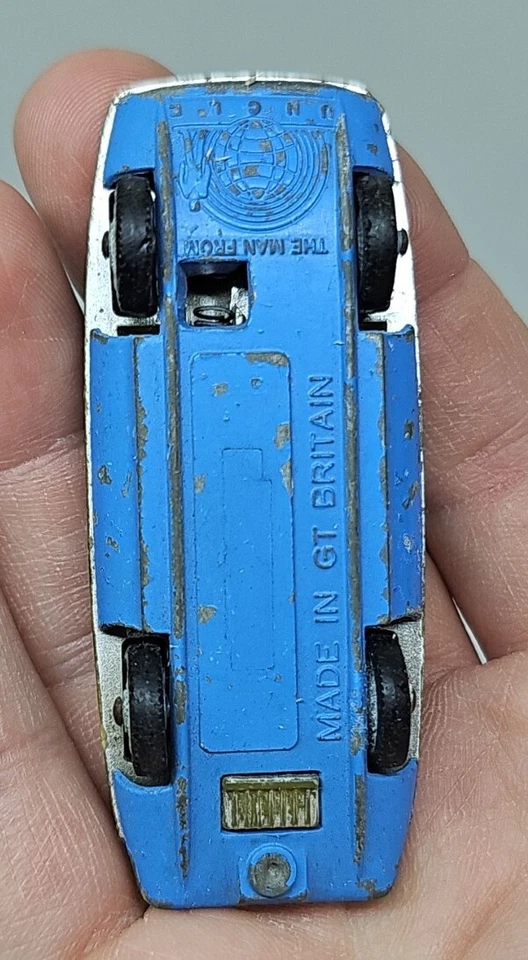 Vintage corgi junior the man from uncle diecast car Gt Britain - FREE SHIPPING - Image 3 of 4