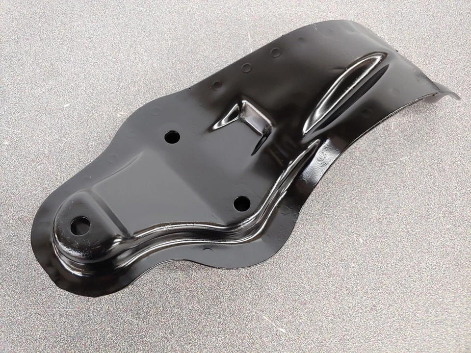 EXCELLENT USED ORIGINAL GENUINE PORSCHE 924 LEFT SIDE MOTOR MOUNT STEEL NLA - Image 3 of 4