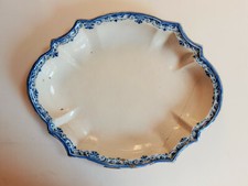 Grand plat. Faïence de Moustiers, XVIIIè, 47 x 38 cm