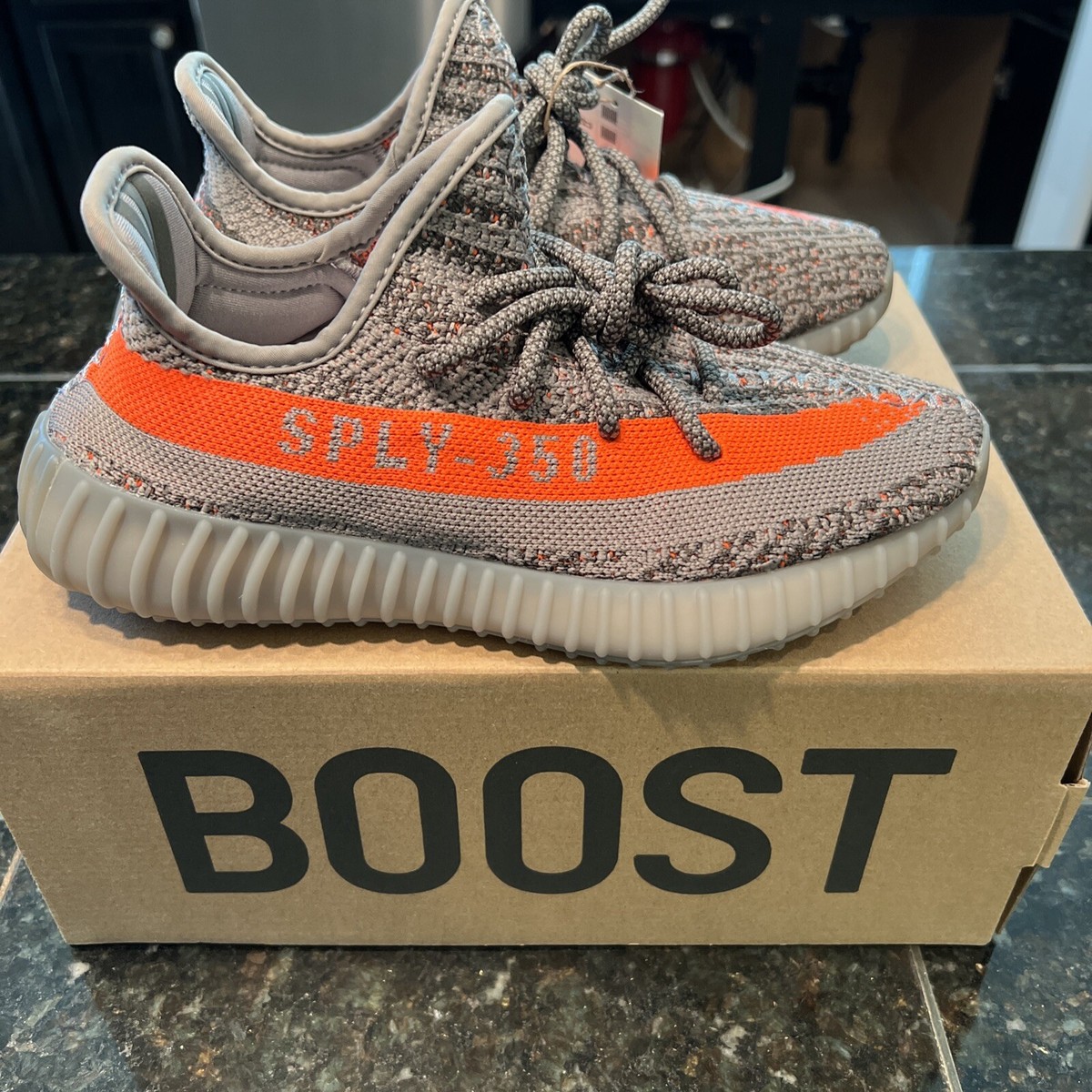 Authentic Yeezy boost 350 v2 beluga 2.0 size 5.5 Yeezy Boost 350 V2  main image 4