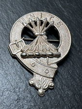 MADE IN GREAT BRITAIN UNITE SCOTTISH CLAN CAMERON SILVER TONE PIN BROOCH E516
