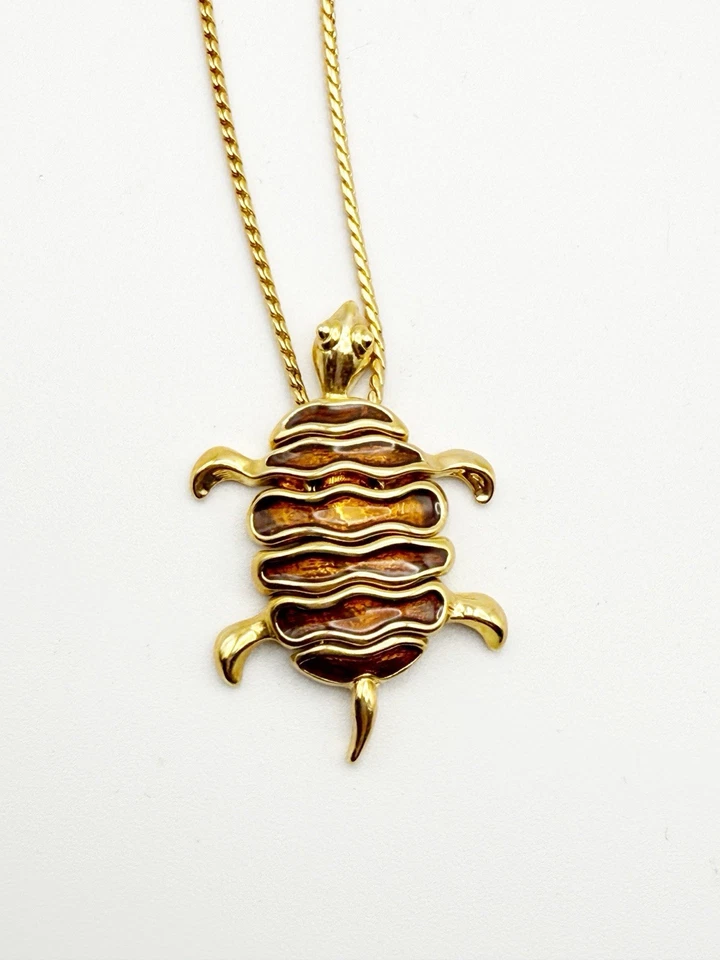 Collar Colgante KJL Kenneth Jay Lane Tono Dorado Articulado Tortuga Bronce Esmalte Foto 2 de 4