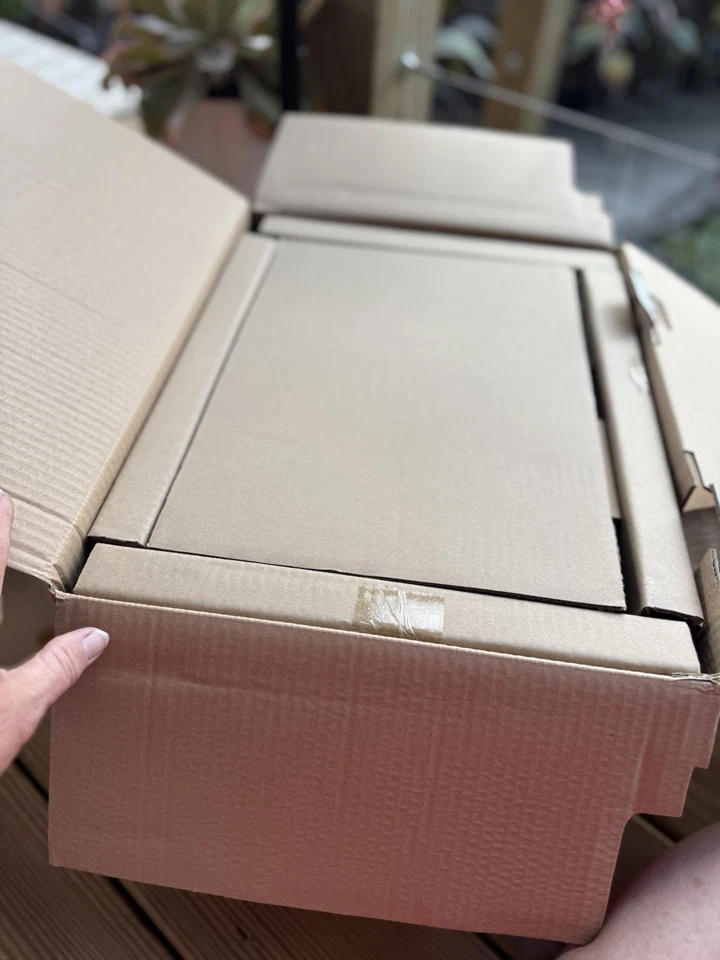 Le Creuset EXCEPTIONAL FIND NEW Set 3QT Cerise Soup Tureen w/ 4-20oz Soup Bowls! - Image 2 of 4