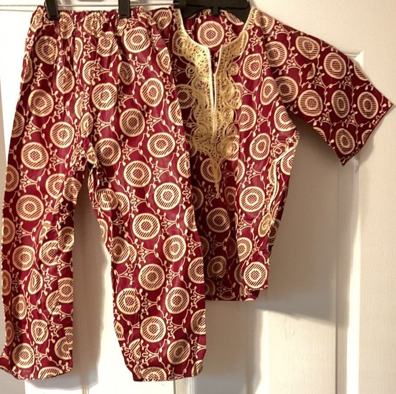NWT African Unisex  Kids 2-Piece Set – Multi Color Pockets sizes-S Embroidred