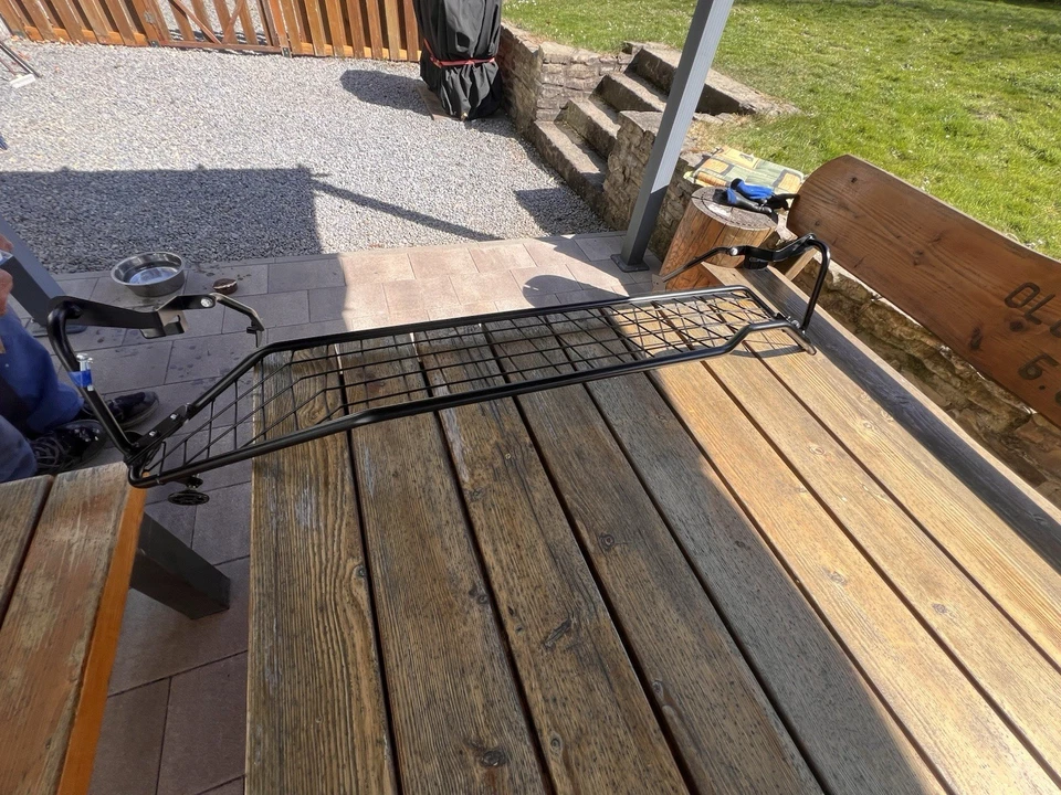 Subaru Outback Hunde-Trenngitter original  - Bild 4 von 4