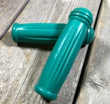 ANTIQUE BIKE BICYCLE GRIPS 7/8 HANDLEBARS CLUTHE GRIPS HANDLE BARS NOS GREEN 2