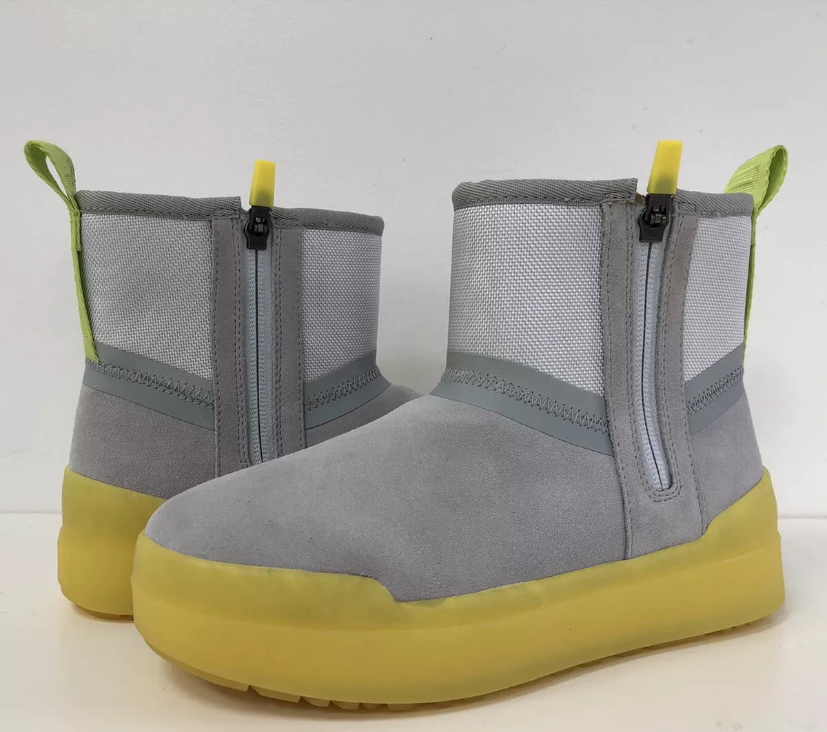 New UGG Women Boots Classic Tech Mini Waterproof Boot UGGPLUSH