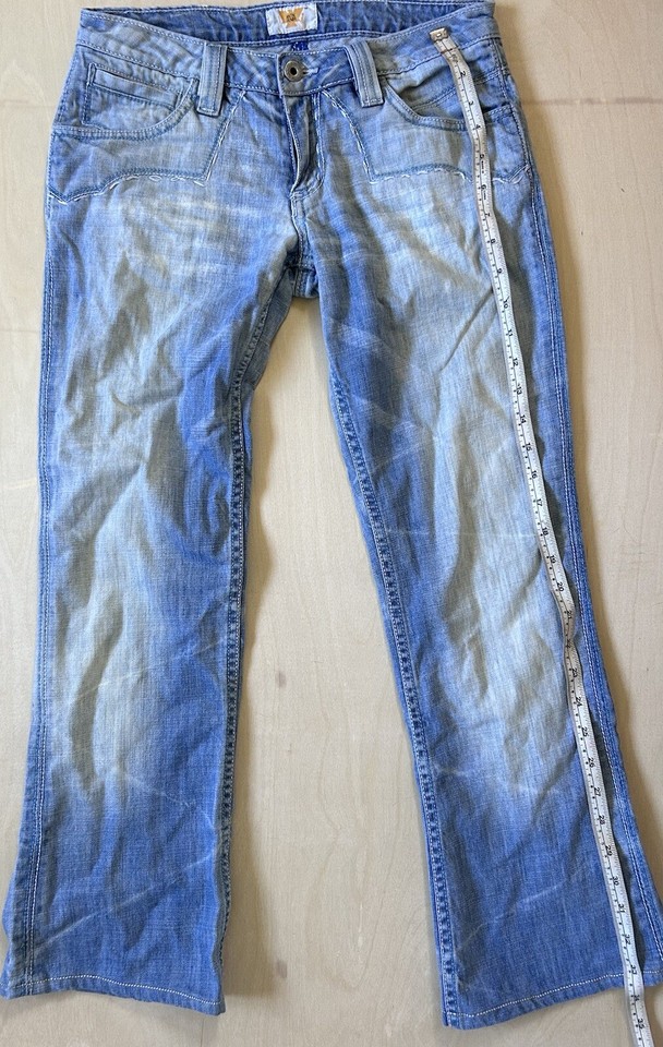 Antik Denim Jeans Women’s Size 32 decorative back pockets. NEW WITH