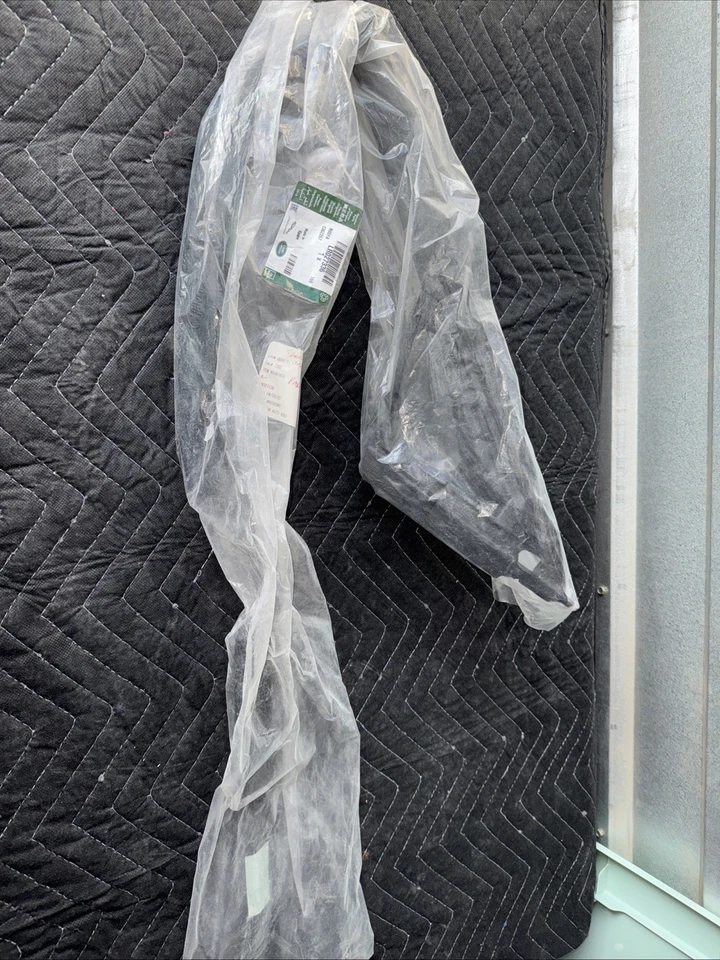 ALMOHADILLA AISLANTE DE ESPUMA PARA PUERTA DELANTERA DERECHA LAND ROVER RANGE ROVER EVOQUE OEM 2012-19 💎 Foto 2 de 2