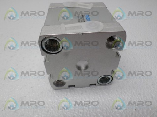 CILINDRO FESTO ADN-50-25-I-P-A NSNP - Foto 3 di 3