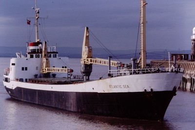 1988 Atlantic Sea Shipping Ship Boat 35mm Original Slide Ref 2033M