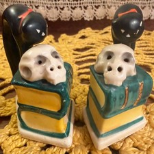 MINT Vintage Halloween Skulls & Black Cat Porcelain Salt & Pepper Shakers Japan