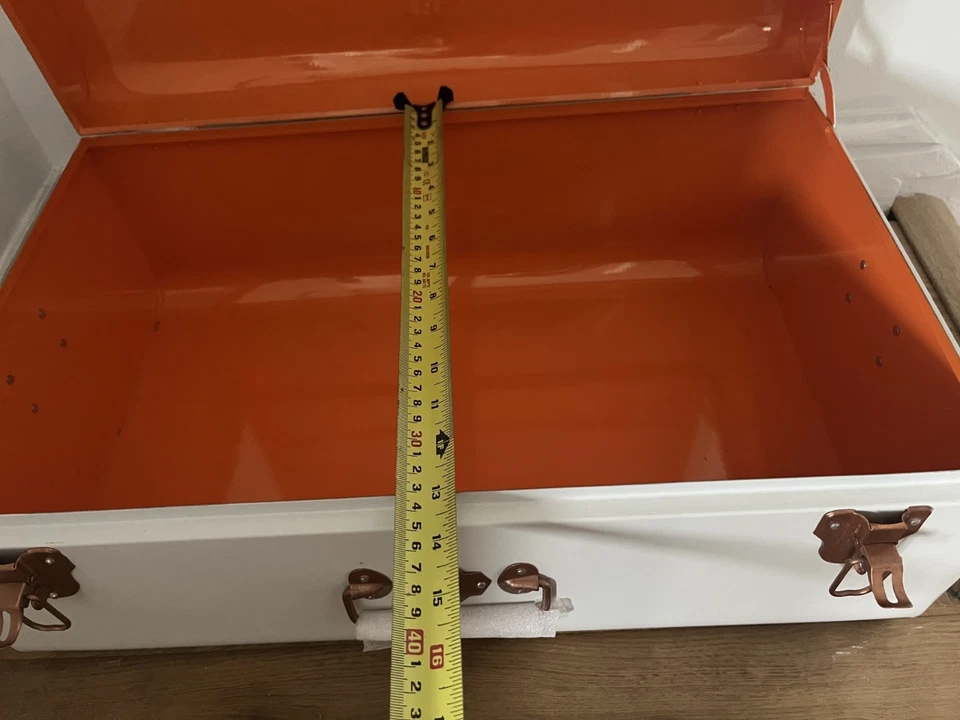 Baúl Habitat de metal blanco nuevo sin etiquetas Foto 2 de 4