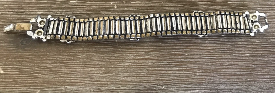 VTG Molded Glass Fancy Faux Gems Clasp Bracelet 7" - Image 4 of 4