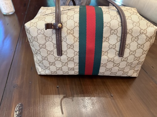 Brand New Gucci bag - Authentic Gucci GG Supreme Boston Bag