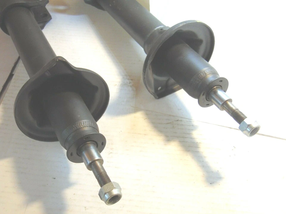 JUEGO DE 2 PUNTALES AMORTIGUADORES DELANTEROS GABRIEL G67702 para Ford Fiesta 1978-1980 Foto 3 de 4