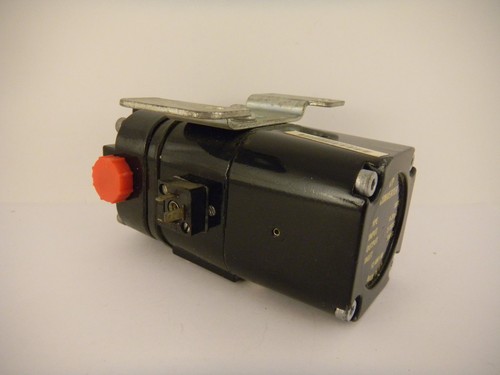 NORGREN I/P CONVERTER 80PSI 53-4001-00 - Picture 4 of 7