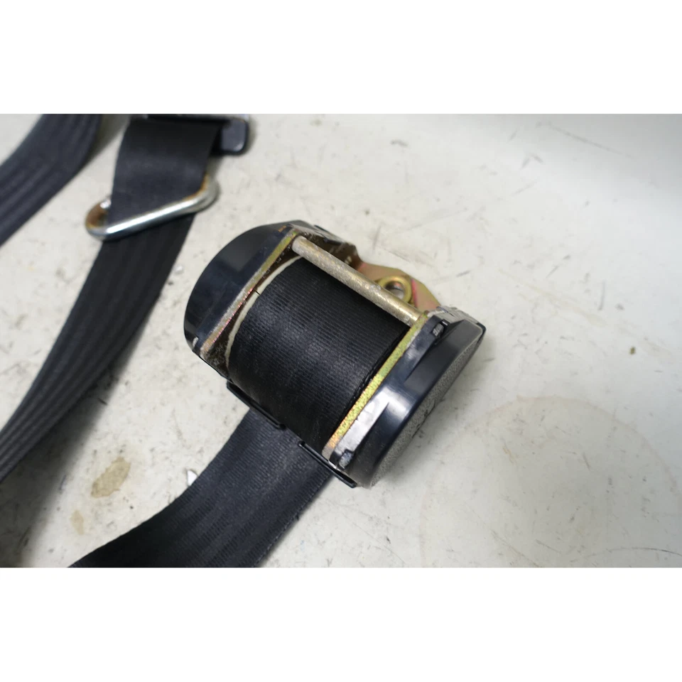 Correa de sujeción del cinturón de seguridad delantero izquierdo derecho BMW E23 733i 1978-1979 OEM Foto 4 de 4