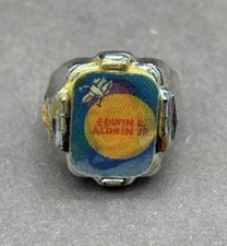 Vintage Edwin Aldrin Jr. Apollo 11 Astronaut Vari-Vue Plastic Flicker Ring Prize
