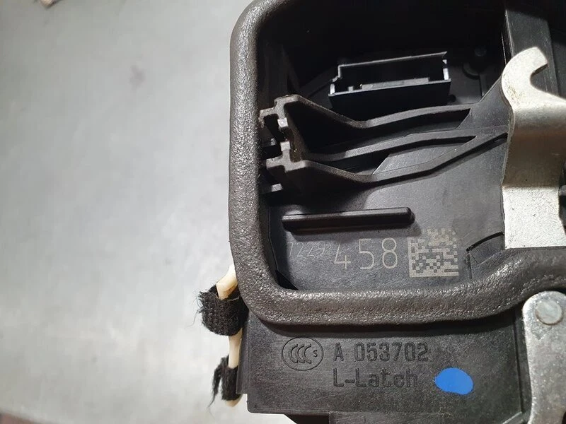 7229458 türschloss vorne rechts für BMW SERIE 2 CABRIO (F23) 220I 2014 4684590 — 第 4/4 张图片