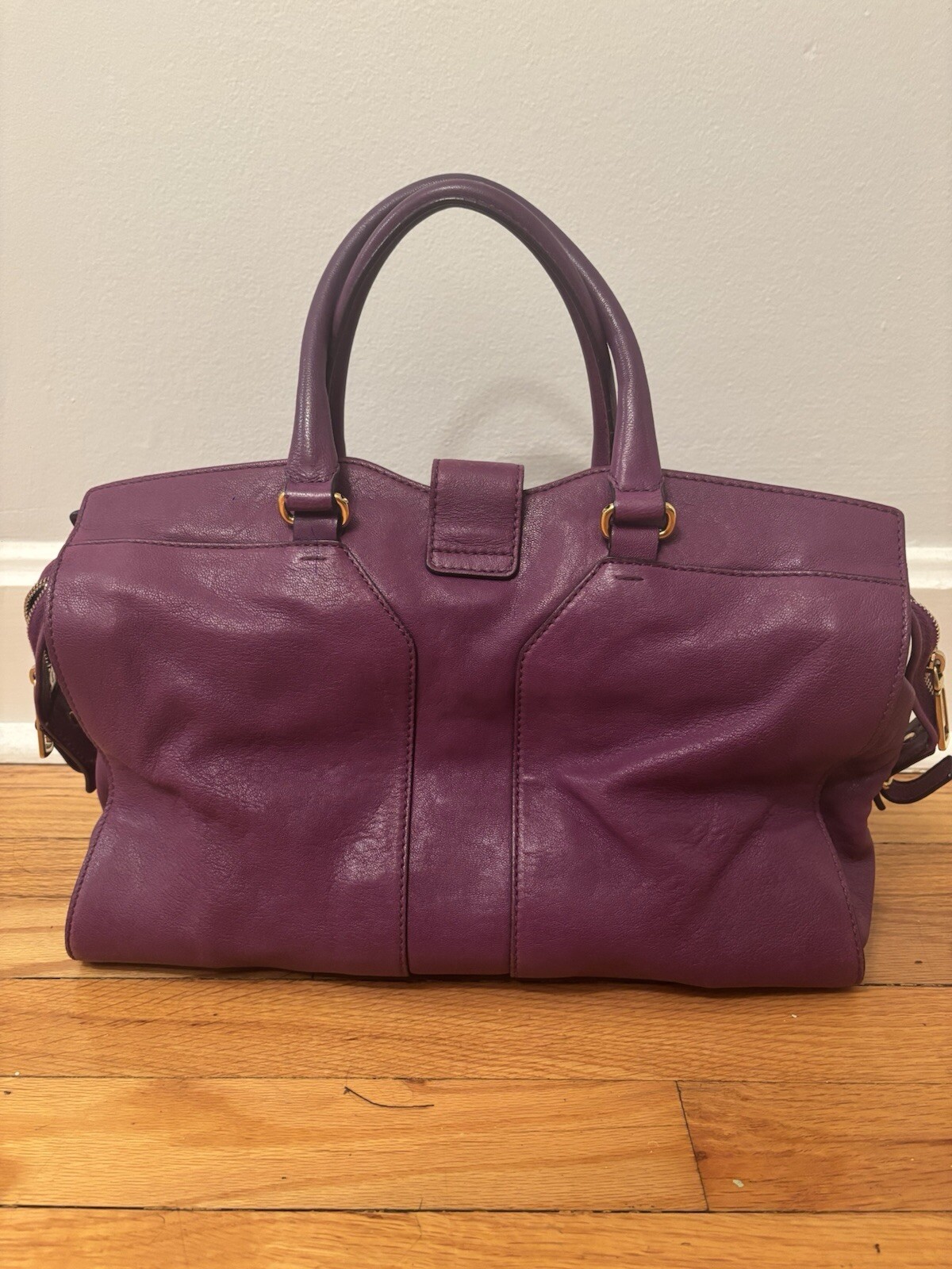 Saint Laurent Cabas Chyc in pelle di agnello viola