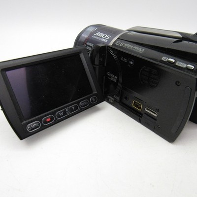 Panasonic HDC-HS300 Handheld High Definition Camcorder Bundle
