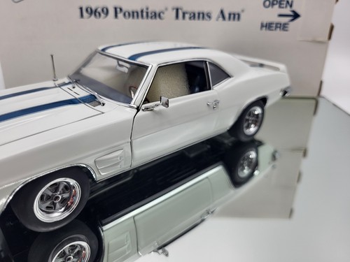 DANBURY MINT 1969 PONTIAC TRANS AM **RARE/FLAWLESS/BOX KEPT/NO PAPERWORK - Picture 4 of 21