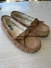 Minnetonka Calle Moccasins Womens Suede Faux Fur Lined Slippers Tan Size 7M