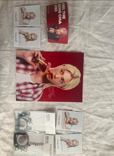 felix gong cha keychain , photo card, cup sle...