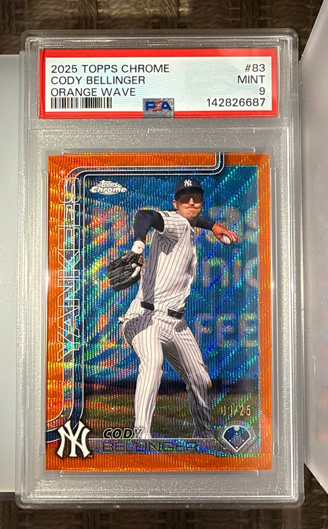 2025 Topps Chrome - Cody Bellinger #83 Orange Wave Refractor /25