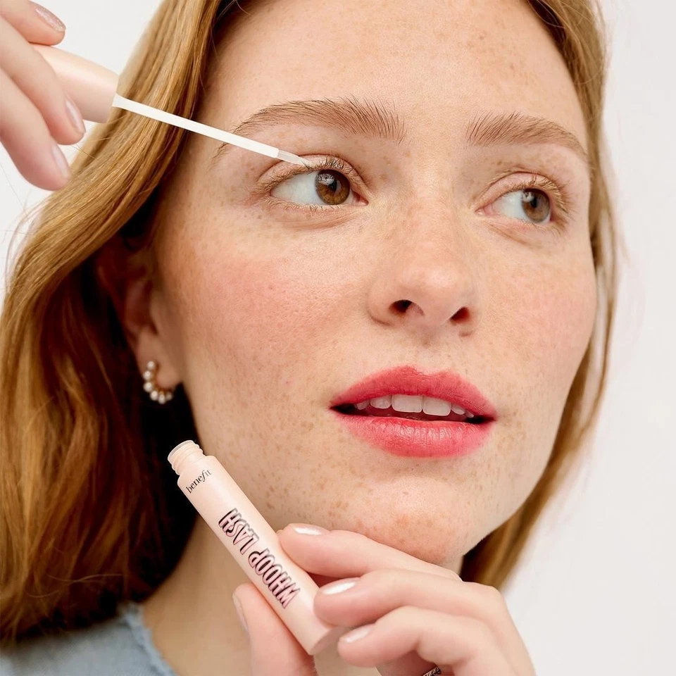 Benefit Cosmetics Whoop сыворотка для укрепления ресниц 2616509 - Изображение 2 из 4