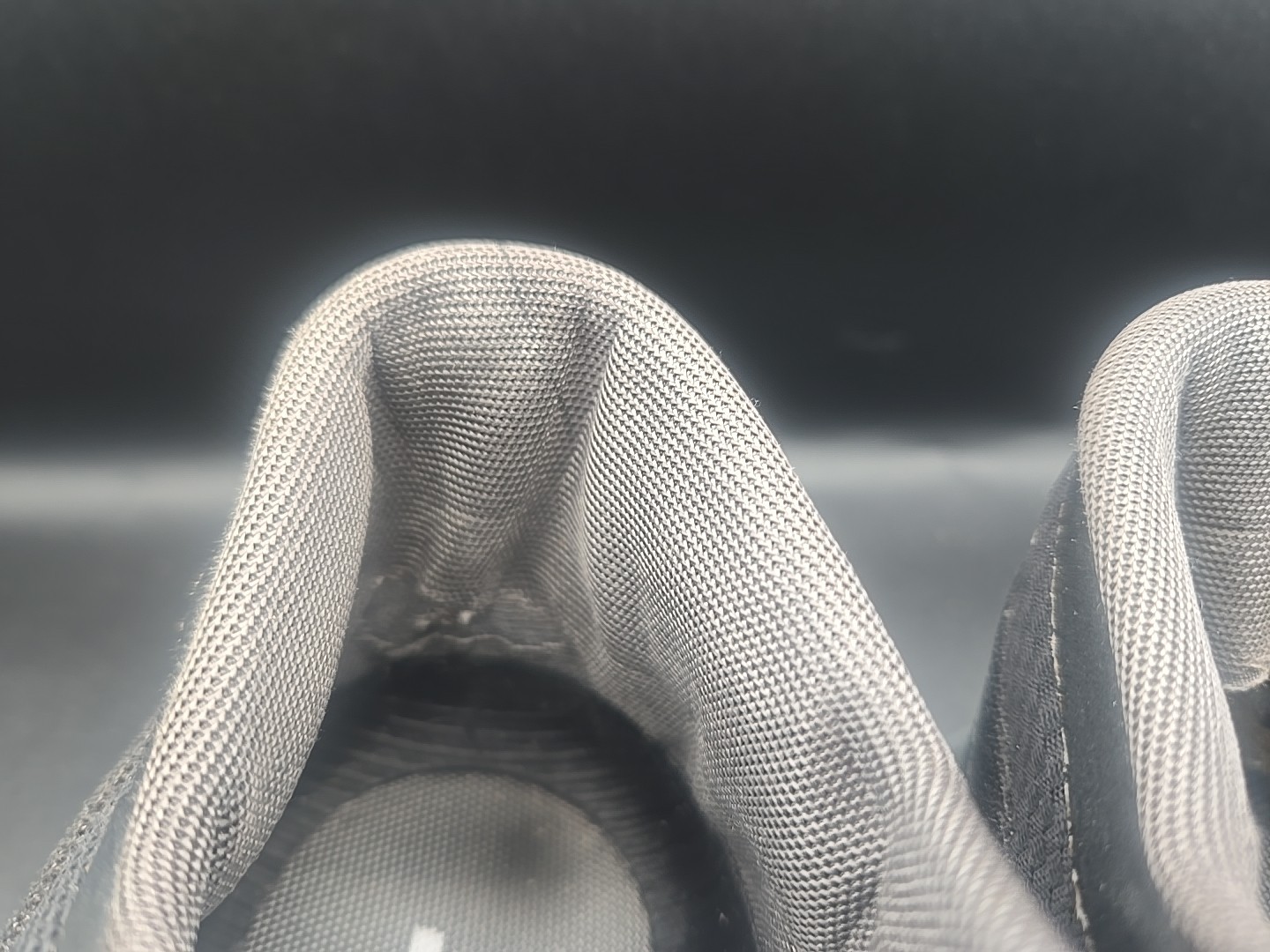 Size 10 - ON Cloud X 4 Black Eclipse - image 7