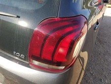 Feu arrière Peugeot 108