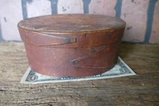 antique primitive shaker finger oval pantry box Spanish brown paint 6 1/4 inch
