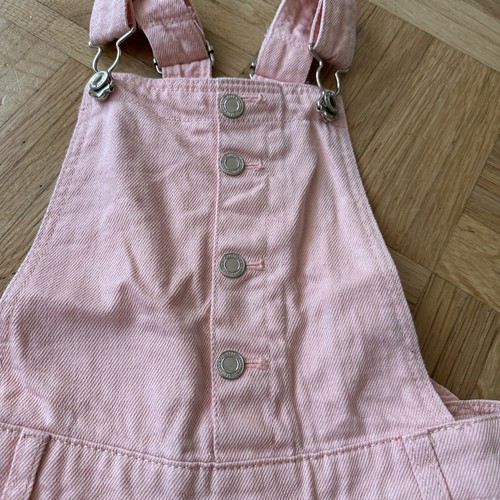 Latzhose H&M Gr.122 Top Zustand 🌈 - Bild 2 von 3