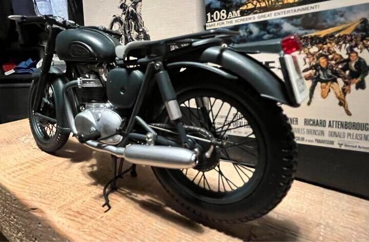 Minichamps 1/12 Triumph Tr6 1955 Great Escape Mcqueen | eBay Minichamps 1/12 Triumph Tr6 1955 Great Escape Mcqueen | eBay