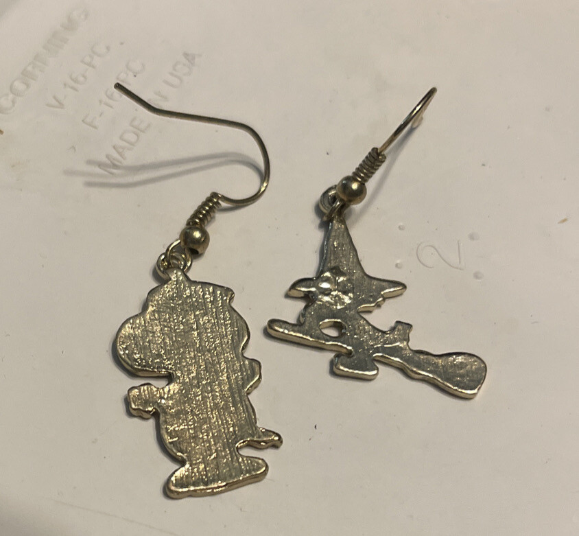 NEW HALLOWEEN EARRINGS PEANUTS WOODSTOCK SNOOPY ENAMEL PIERCED DANGLE